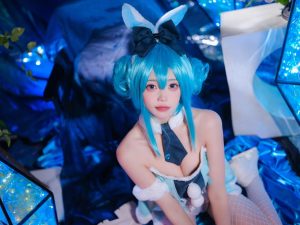 咬一口兔娘(Yiko湿润兔) 写真合集-图萌365