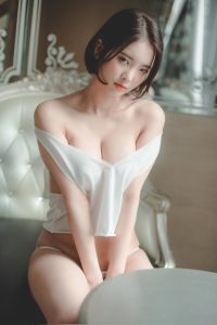 韩国美女Yeon(효연) 写真图片合集-图萌365